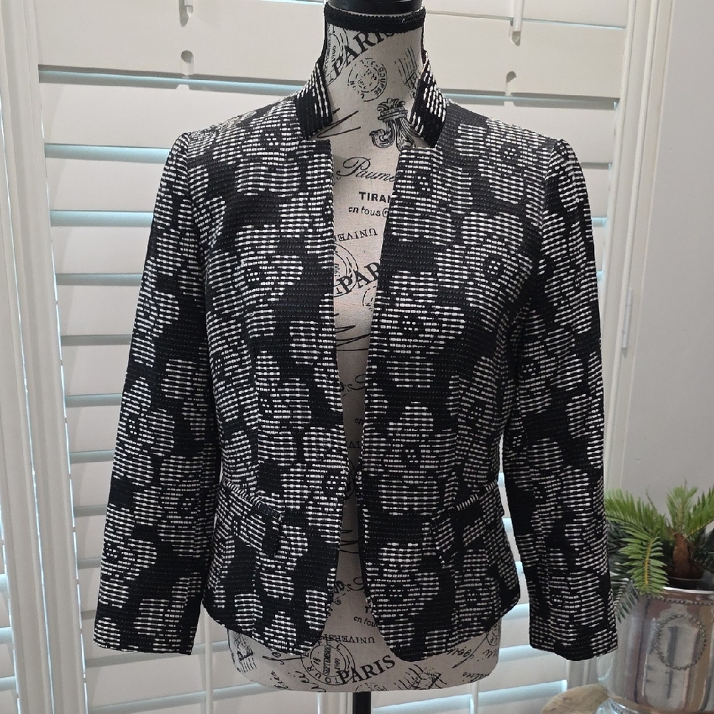 Nine WEST Elegant Black and White Women's Jacket